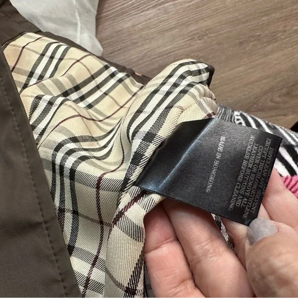 Burberry‎ of London Brown Double-Breasted Coat w/ Nova Check Lining – Size M - Picture 11 of 12